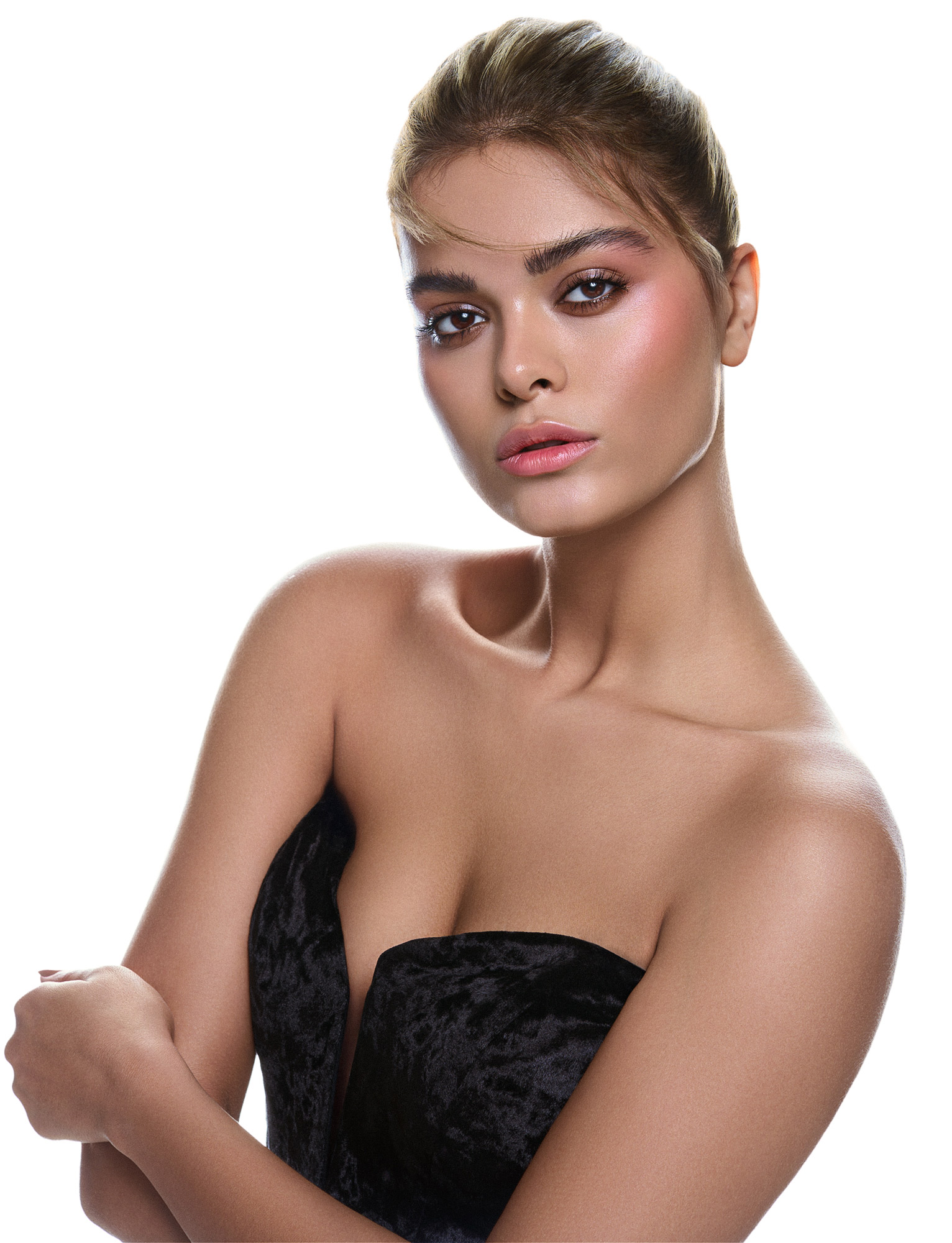 Professional photo retouching by RetouchCenter